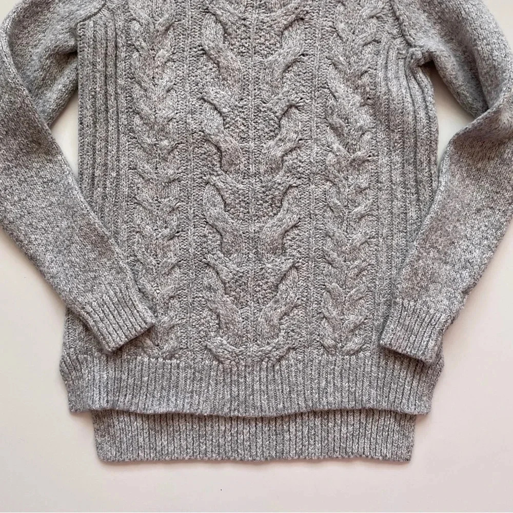 Tommy Hilfiger Adaptive Women's Cable-Knit Sweater with Wide Neck Size XS - Picture 7 of 12